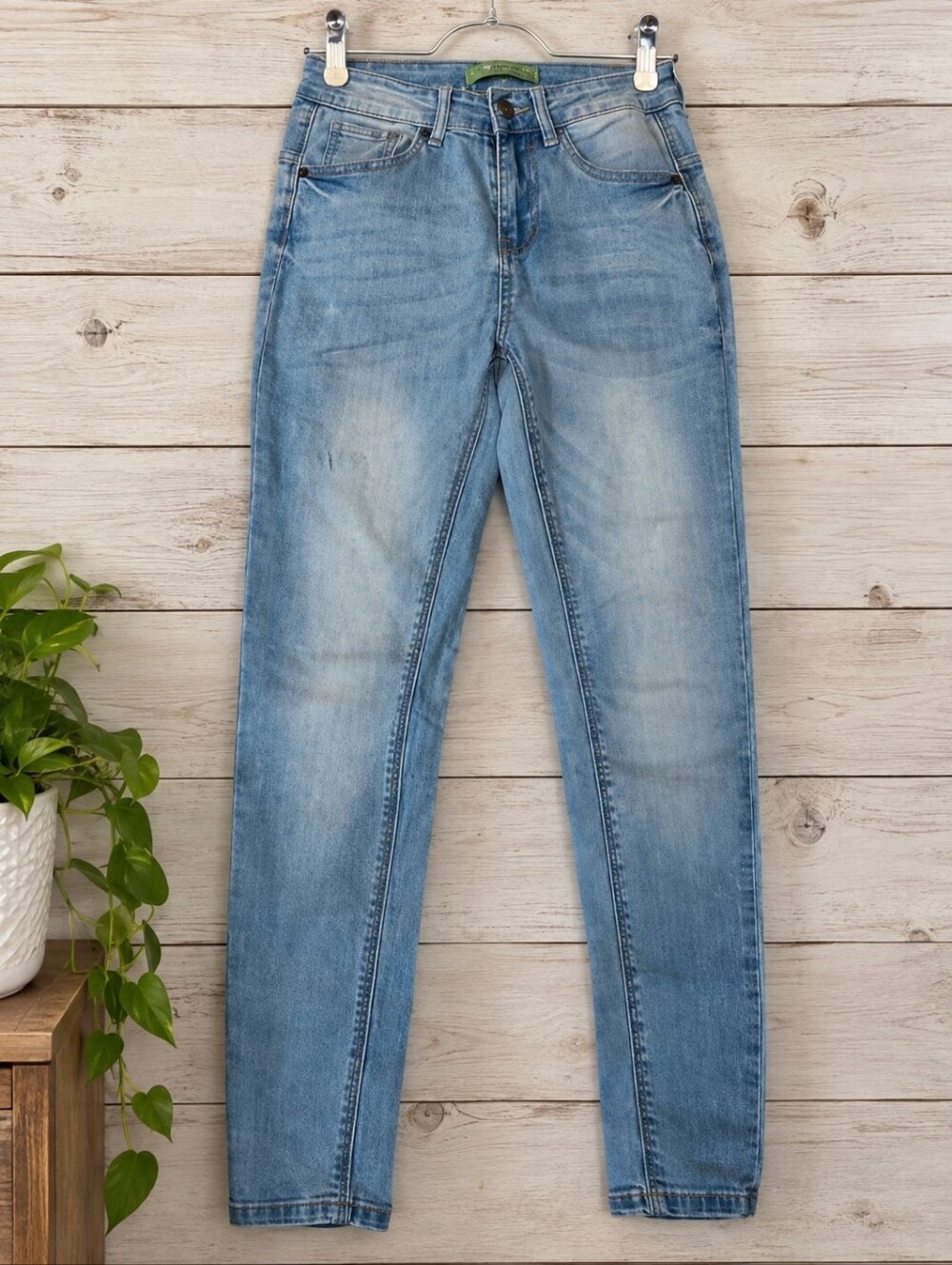 Size 0 Wax Jeans mid-rise skinny jeans
